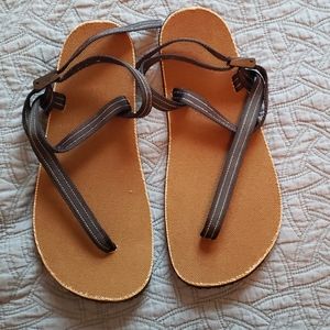 Earth Runner Circadian Sandals